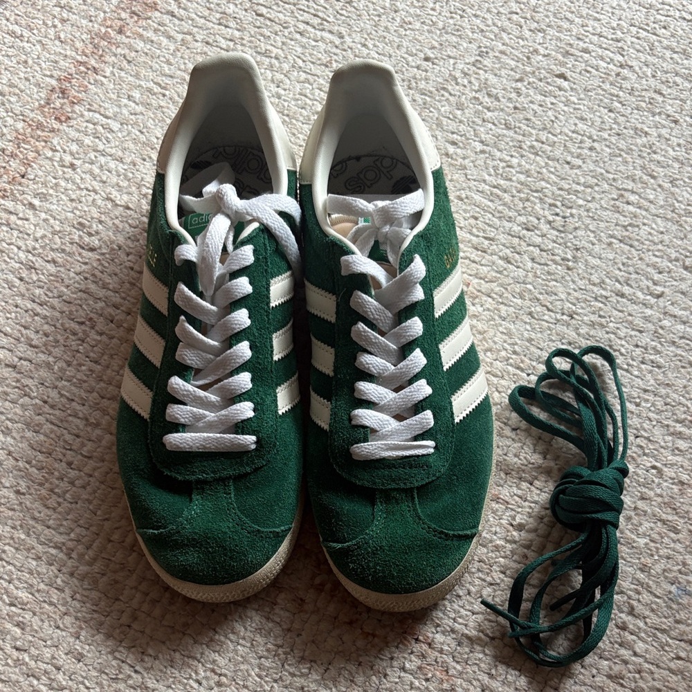Adidas Green Gazelle Sneakers Sz. M5.5/W7